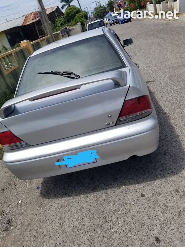 Mitsubishi Lancer 1,8L 2001-1