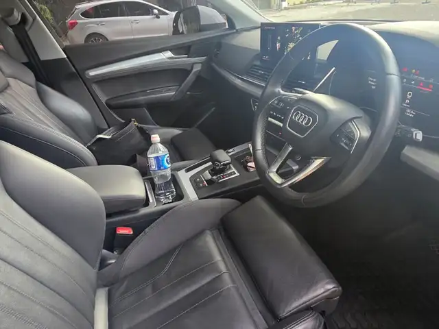 Audi Q5 2,0L 2023, Kingston - 3