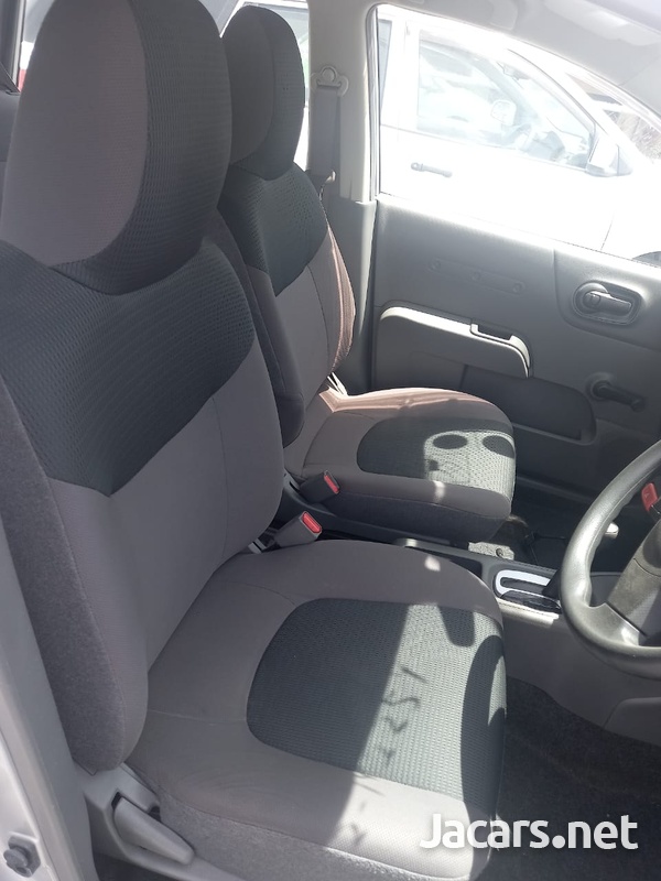 Nissan AD Wagon 1,5L 2015-7