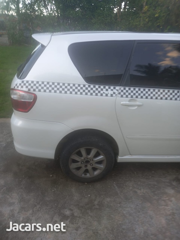 Toyota Ipsum 2,4L 2006-6