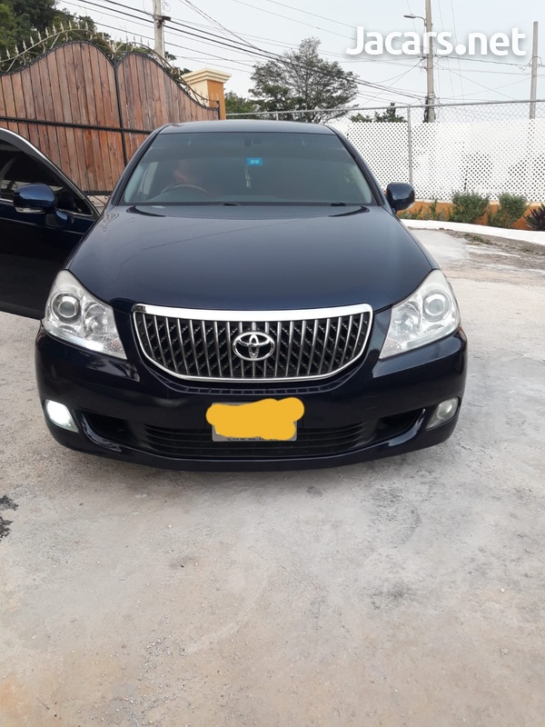 Toyota Crown 3,0L 2013-1