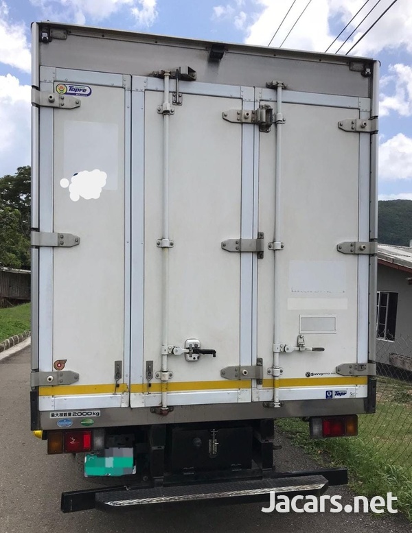 2016 Isuzu Elf Refrigerated-2