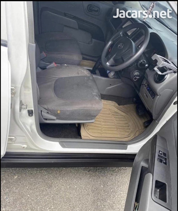 Nissan AD Wagon 1,8L 2011-4