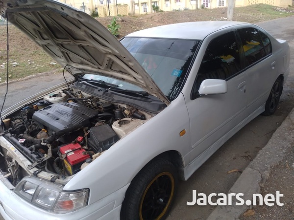 Nissan Primera 1,8L 2000-5