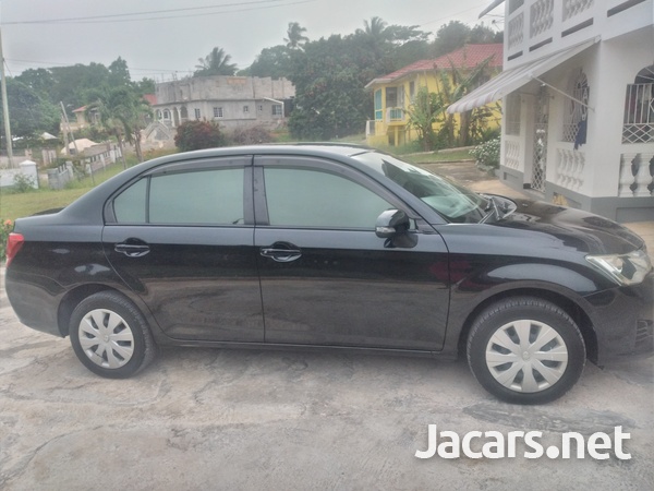 Toyota Axio 1,5L 2014-1