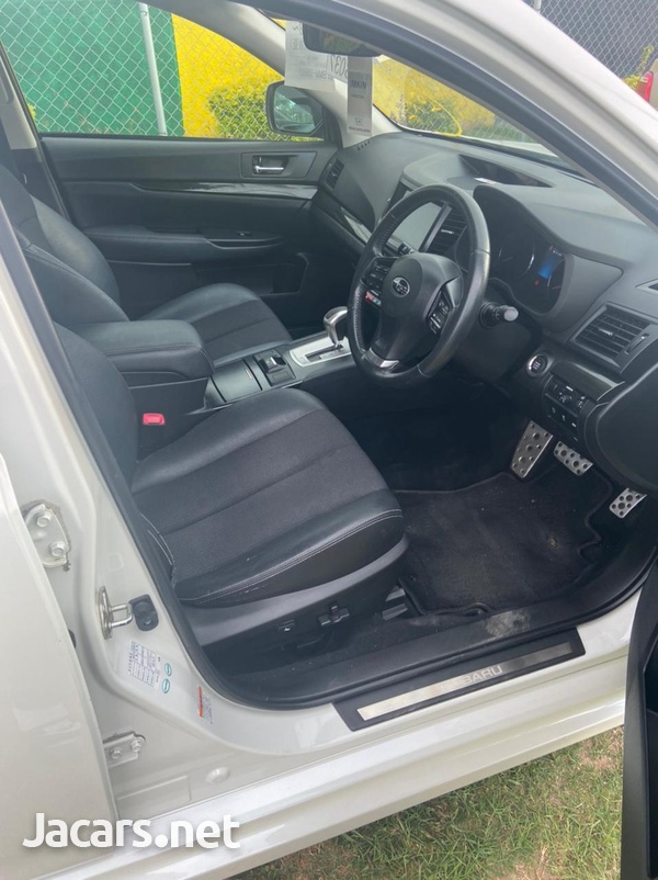 Subaru Legacy 2,0L 2013-9