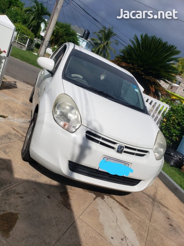 Toyota Passo 1,0L 2013-6