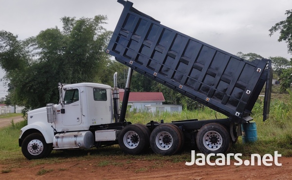 International 9900i-3