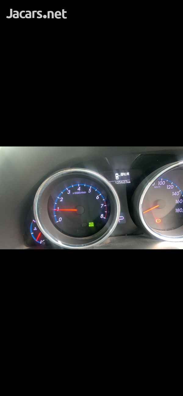 Toyota Mark X 2,5L 2010-5