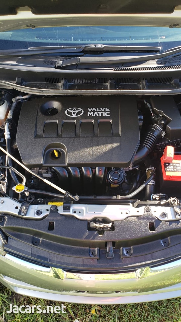 Toyota Wish 1,8L 2011-5