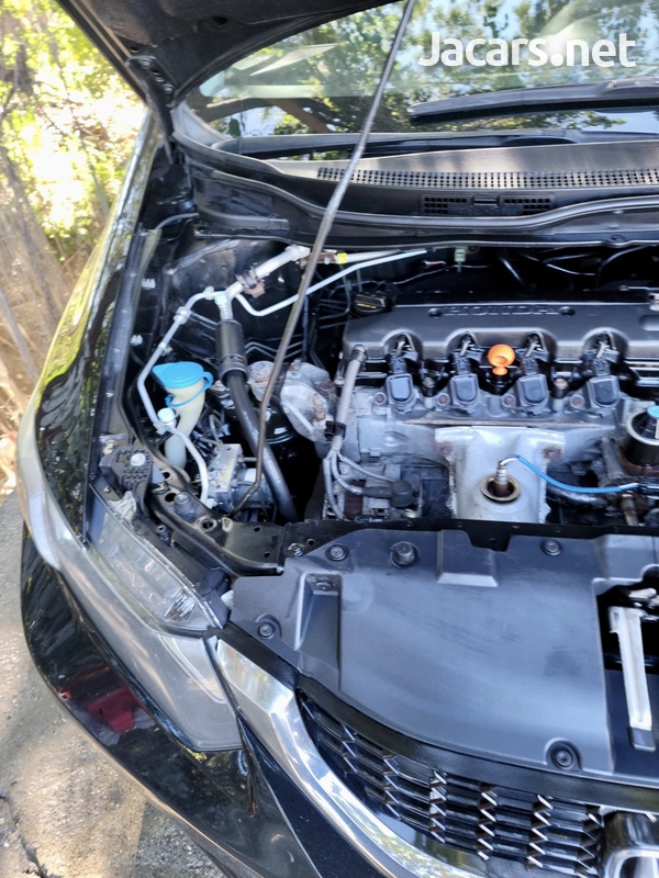 Honda Civic 1,8L 2015-4
