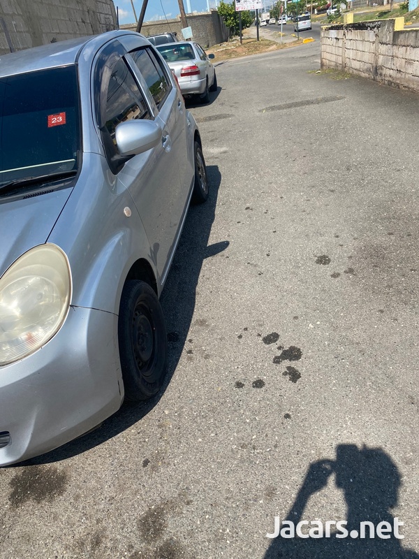 Toyota Passo 1,5L 2010-4
