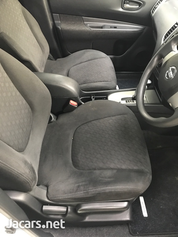 Nissan Wingroad 1,5L 2015-8