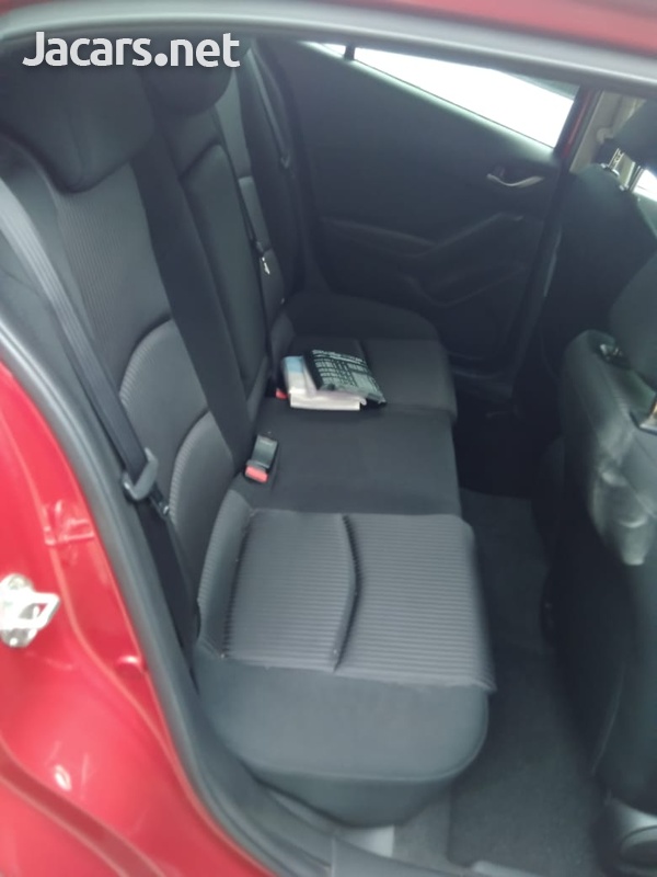 Mazda Axela 2,0L 2016-6