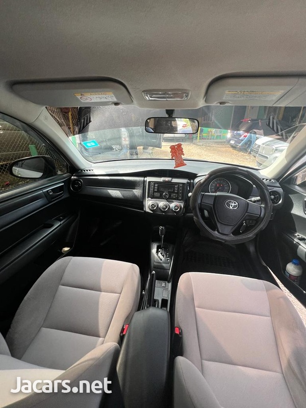Toyota Axio 1,5L 2016-3