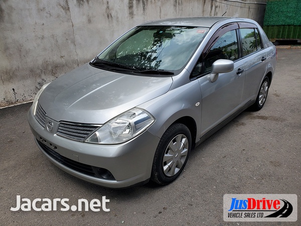 Nissan Tiida 1,5L 2007-3