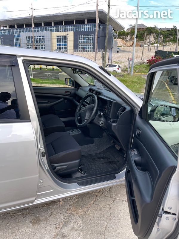 Toyota Succeed 1,5L 2017-5