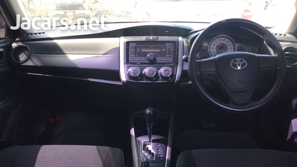 Toyota Fielder 1,8L 2013-9