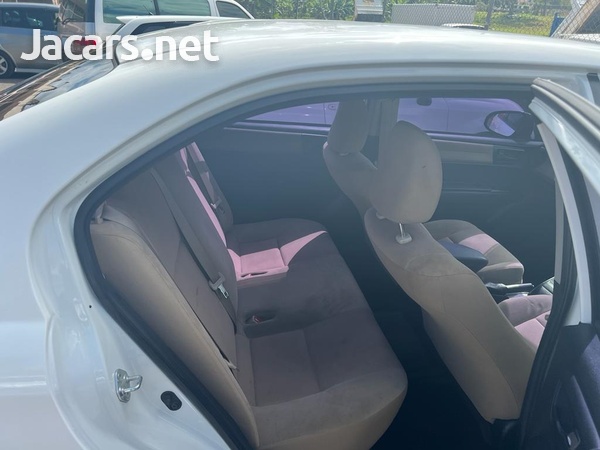 Toyota Axio 1,5L 2012-5