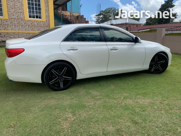 Toyota Mark X 2,5L 2012-4