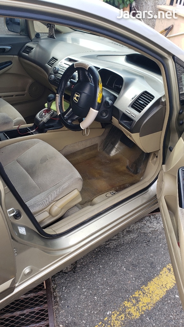 Honda Civic 1,8L 2008-3