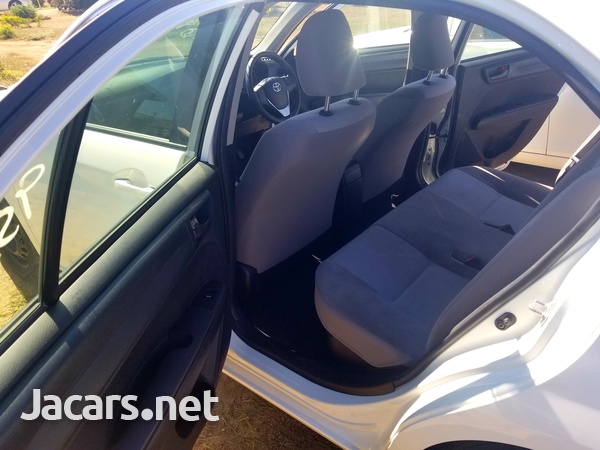 Toyota Axio 1,5L 2016-10