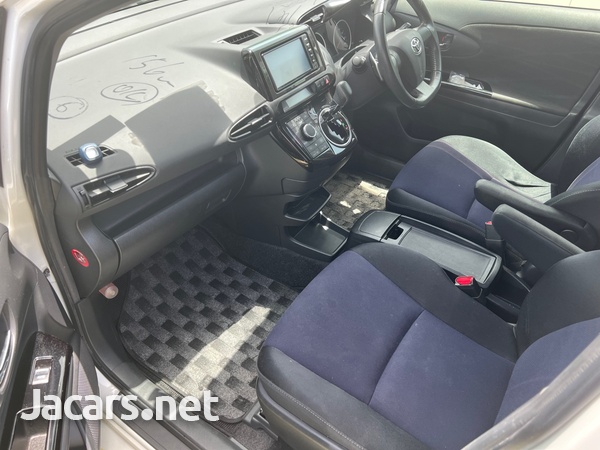 Toyota Wish 1,8L 2013-11