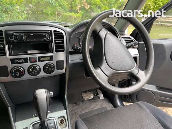 Suzuki Grand Vitara 2,0L 2003-5