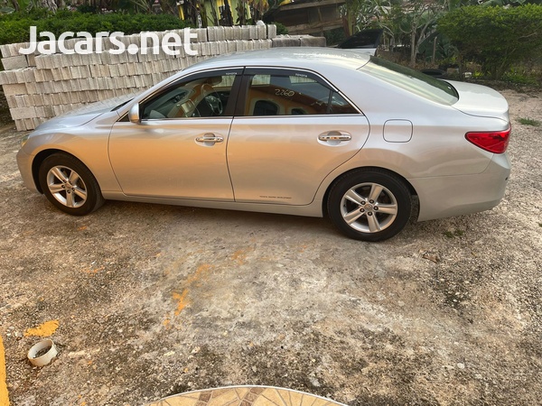 Toyota Mark X 2,5L 2012-4