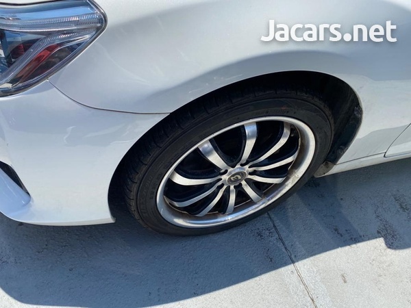 Toyota Mark X 2,5L 2014-9