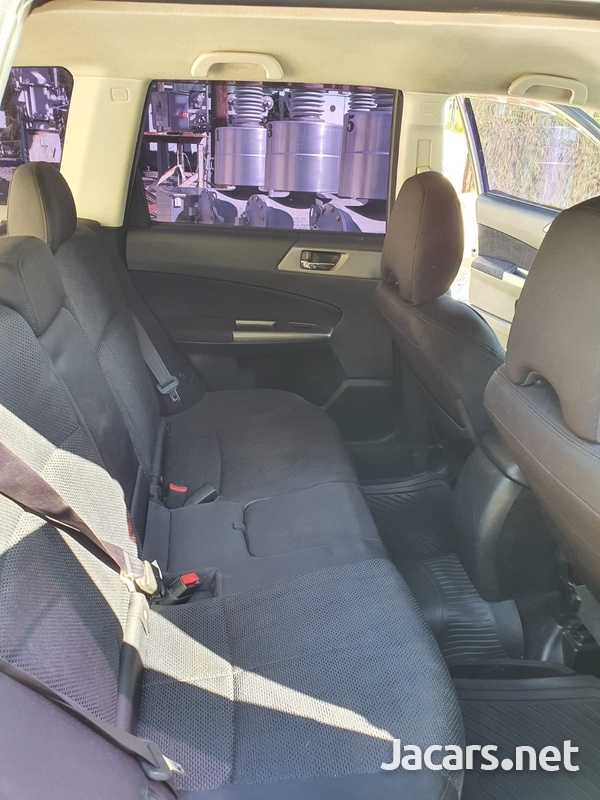 Subaru Forester 2,0L 2011-5