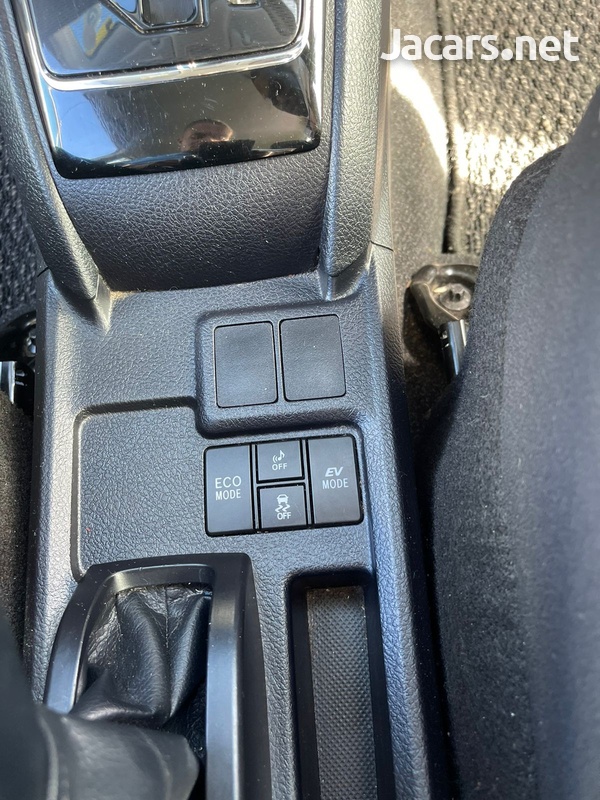 Toyota Axio 1,5L 2015-16
