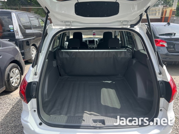 Nissan AD Expert 1,5L 2017-13