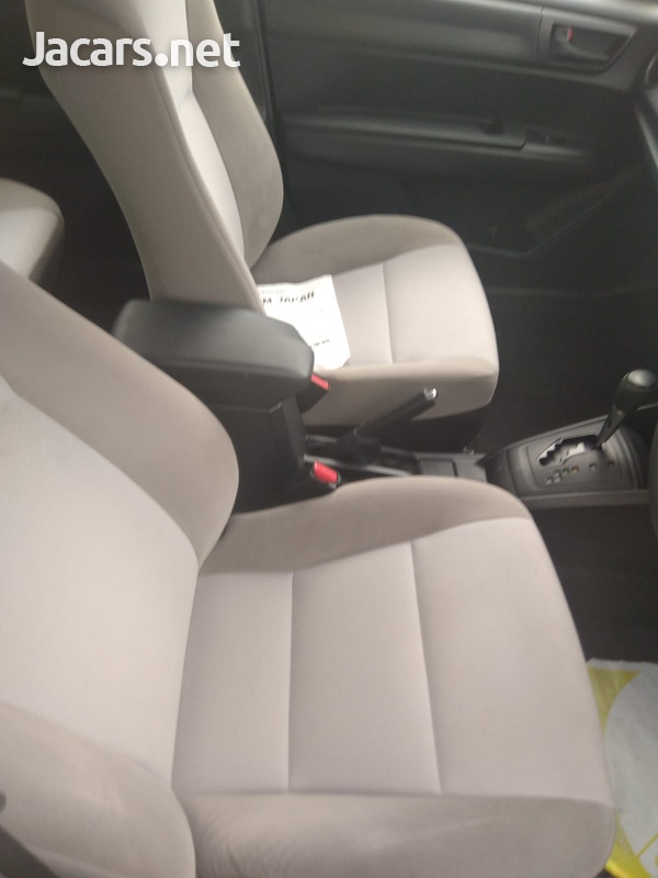 Toyota Axio 1,5L 2016-4