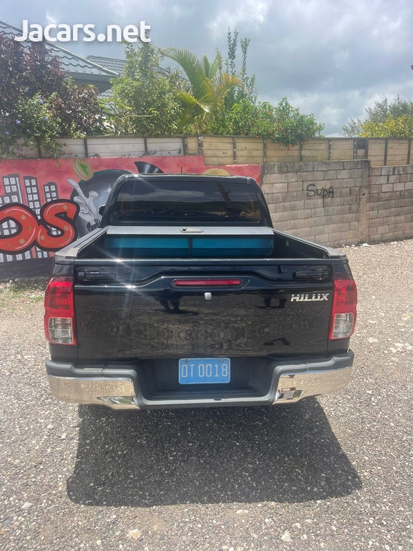 Toyota Hilux 2,8L 2017-3