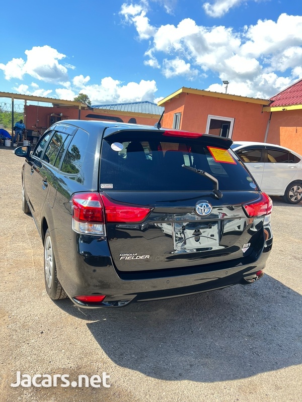 Toyota Fielder 1,5L 2018-4