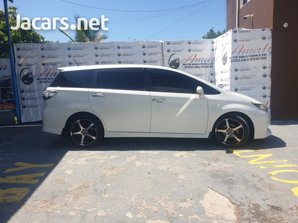 Toyota Wish 1,8L 2013-4