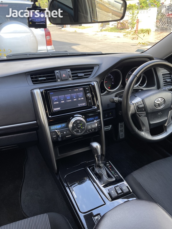 Toyota Mark X 2,5L 2018-12