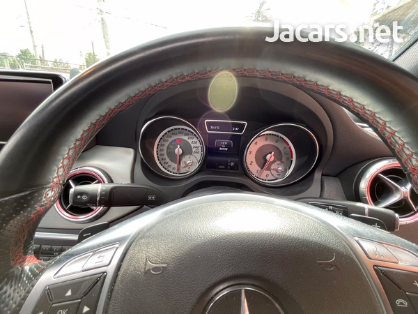 Mercedes-Benz CLA-Class 2,5L 2014-10