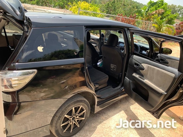 Toyota Wish 1,8L 2010-5
