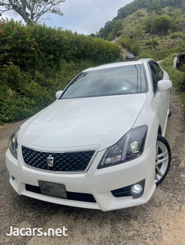 Toyota Crown 2,5L 2011-1