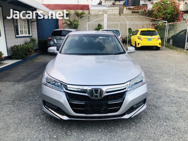 Honda Accord 2,0L 2013-5