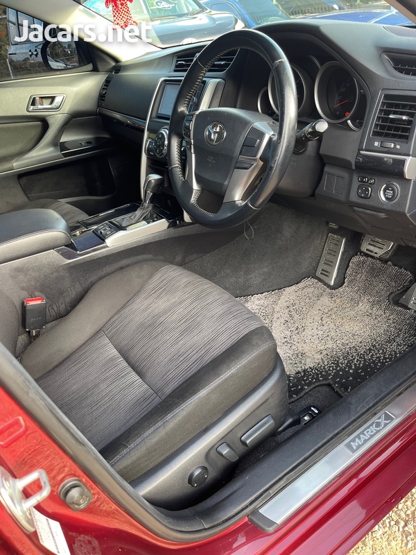 Toyota Mark X 2,5L 2012-10