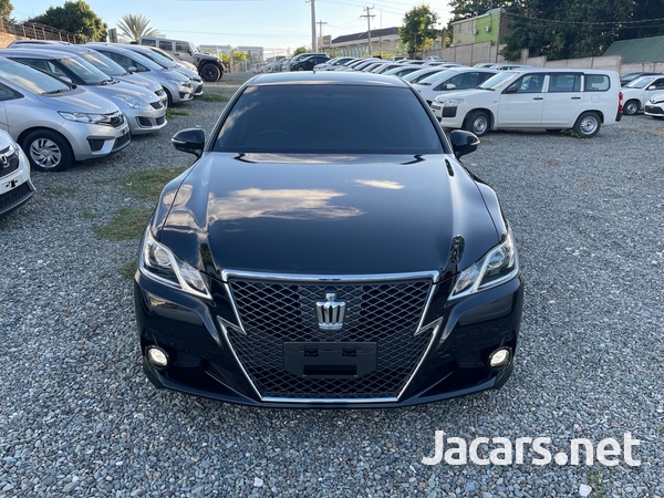 Toyota Crown 2,5L 2015-1