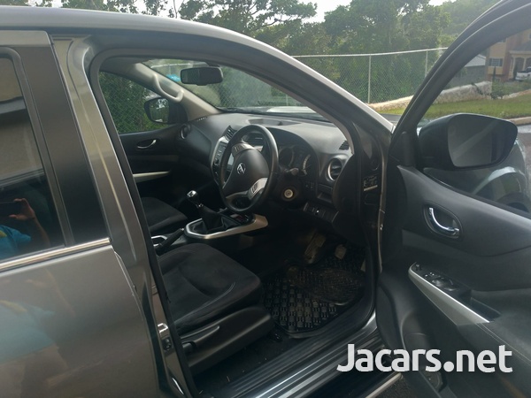 Nissan Frontier 3,0L 2020-4