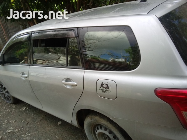 Toyota Fielder 1,5L 2011-6