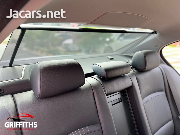 BMW 5-Series 2,0L 2016-15