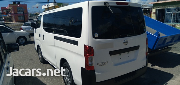 Nissan Caravan 2,0L 2015-5