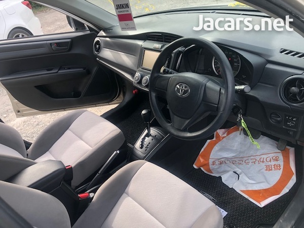 Toyota Axio 1,3L 2016-6