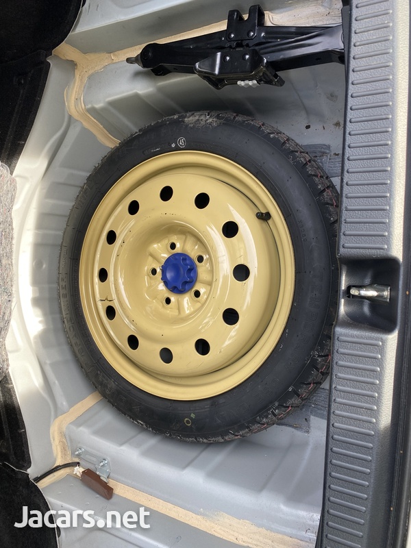 Toyota Mark X 2,5L 2015-5